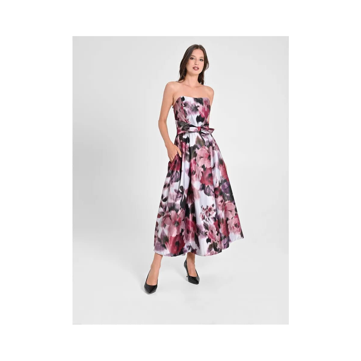 Rinascimento CFC0119811003 ruznobarevne