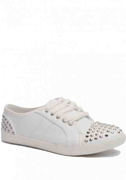 Qube Dámské bílé kožené tenisky se cvočky Velikost: 39