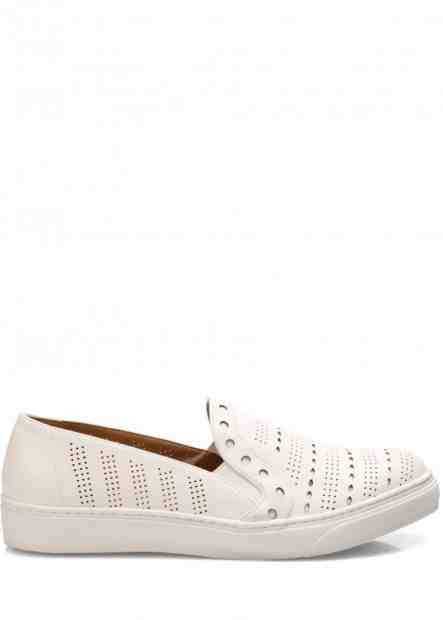 Bílé dírkované nazouvací boty Trendy too Velikost: 36