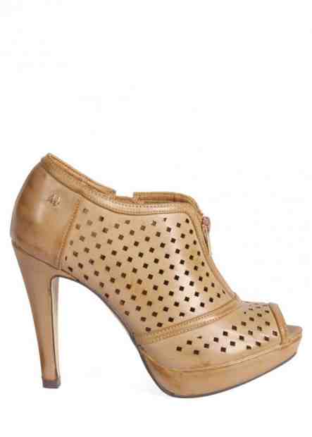 Hnědé děrované boty na podpatku MARIA MARE Velikost: 36