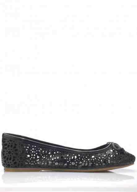 Laceys london Černé děrované baleríny Laceys Velikost: 37