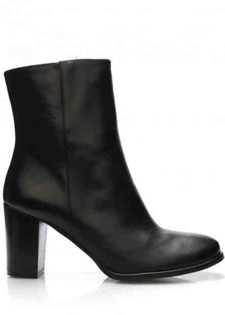 V&amp;C Calzature Černé italské kožené polokozačky na podpatku V&amp;C Velikost: 37