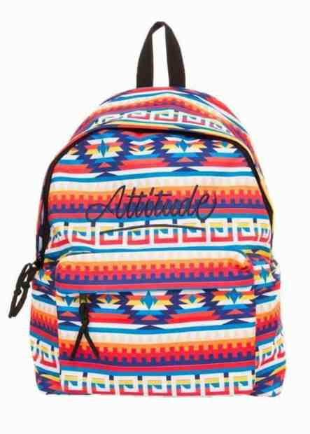 Barevný batoh se vzorem MTNG