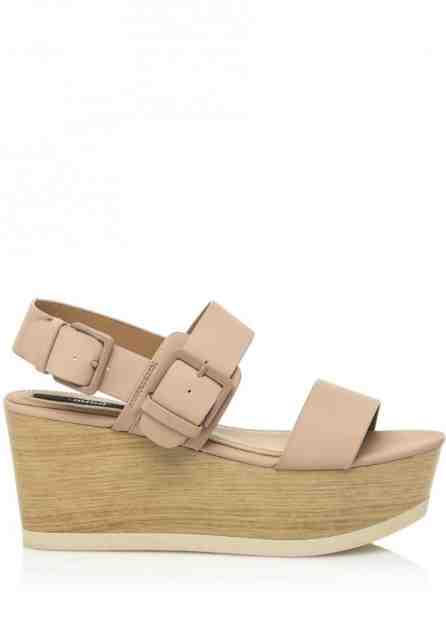 Tělové letní sandály na dřevěné platformě MTNG Velikost: 39