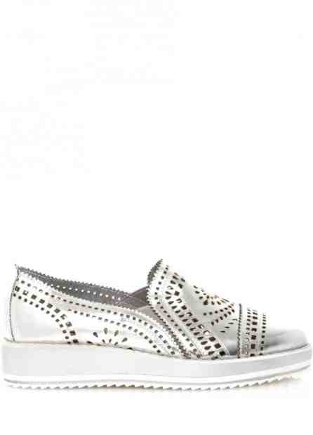 Stříbrné nazouvací boty Maria Mare Velikost: 37