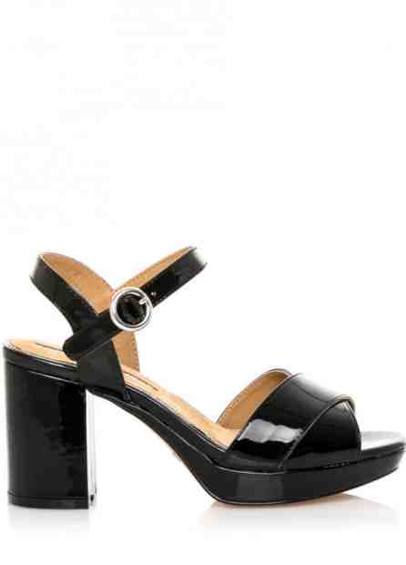 Černé lesklé páskové sandály Maria Mare Velikost: 38