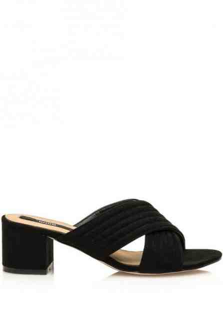 Černé pantofle s překříženými pásky MTNG Velikost: 36