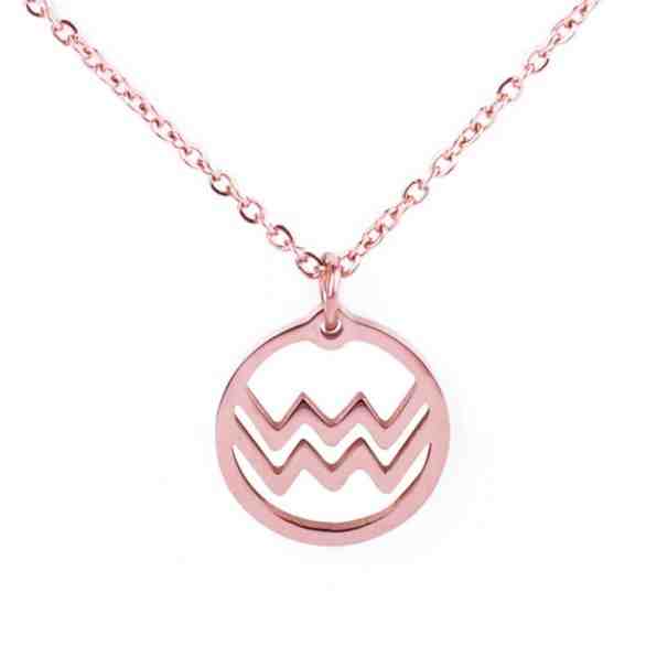 Vuch Stylový náhrdelník s přívěskem Stylish Stacy + 2 měsíce na vrácení zboží