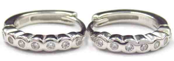 JVD Módní kruhové náušnice se zirkony SVLE0794XE9BI00 + 2 měsíce na vrácení zboží