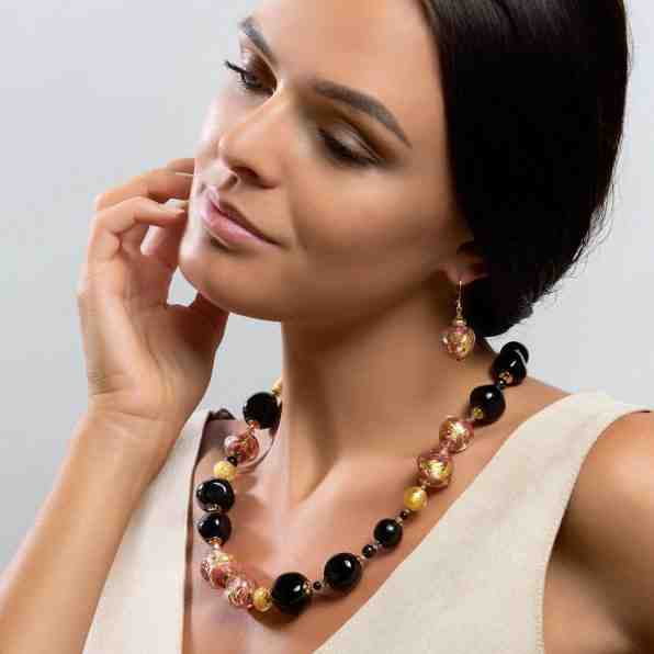 Lampglas Úchvatný set náhrdelníku a náušnic Classy Lady z perel Lampglas s 24karátovým zlatem CQ8 + 2 měsíce na vrácení zboží