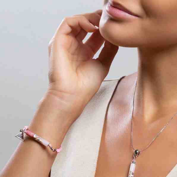 Lampglas Něžný náramek Good Mood s unikátní kresbou v perle Lampglas BPR24 + 2 měsíce na vrácení zboží