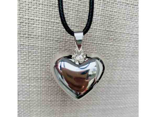 MUMMY BELL Minimalistický náhrdelník s rolničkou Srdíčko RSS + 2 měsíce na vrácení zboží